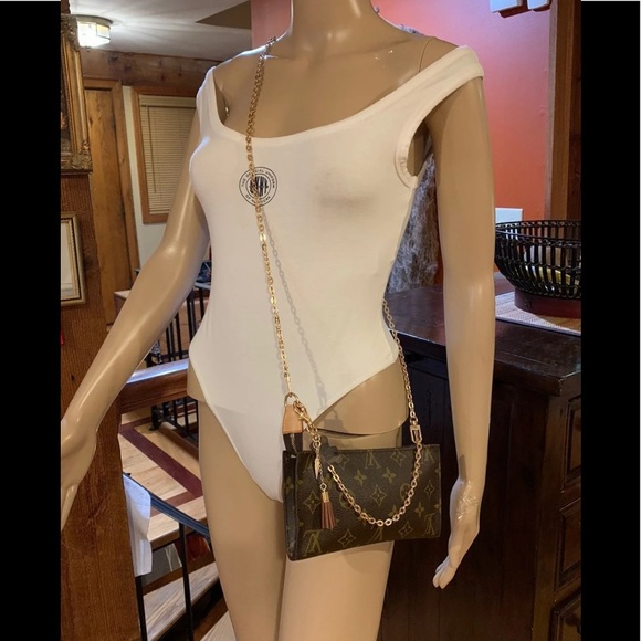 💙AUTH LV POCHETTE GM FAB 7.80”L 💙 - Picture 1 of 13